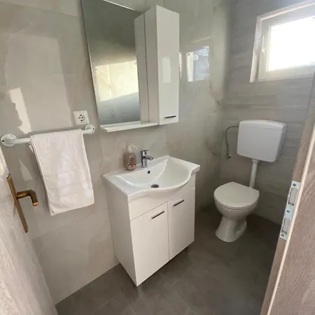 Leonardo Apartment Makarska