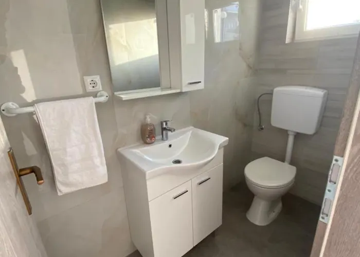 Leonardo Apartment Makarska